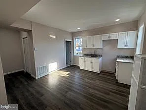 2537 E Auburn St #2 — Photo 6