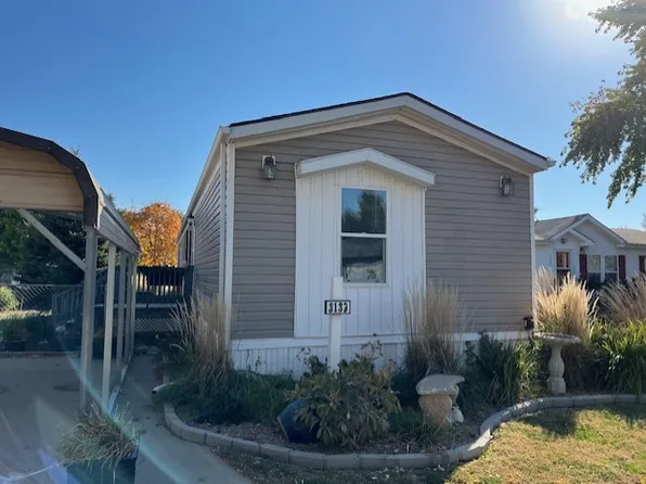 3133 S 20th St, Council Bluffs, IA 51501