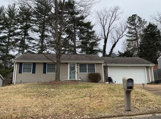 158 E Donaldson Dr, Saint Louis, MO