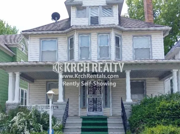1858 Grasmere St, East Cleveland, OH 44112