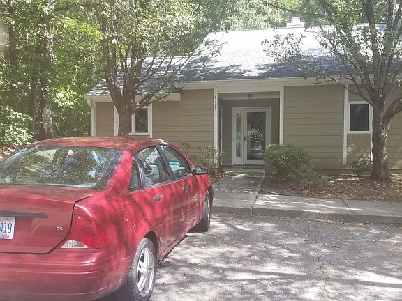 4th image of 4315 Pin Oak Dr