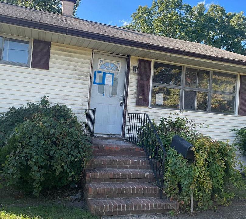 1st image of 514 Kent Rd