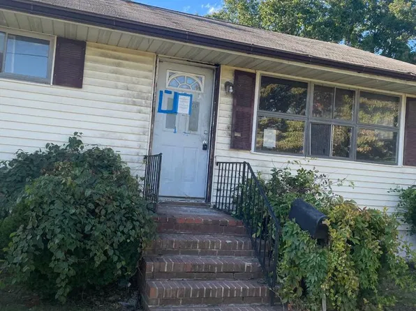 514 Kent Rd, Glen Burnie, MD 21060