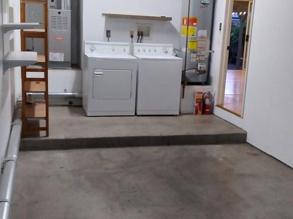 4th image of 3459 Leigh Ave