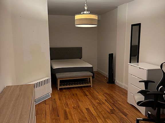 5th image of 360 W 119th St APT B