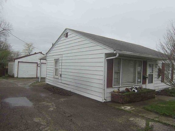 3rd image of 2232 Cadie Ave