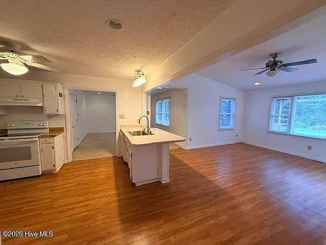 236 Manchester Rd — Photo 9