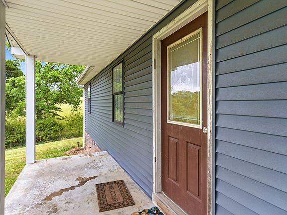 5th image of 615 Rogues Fork Rd