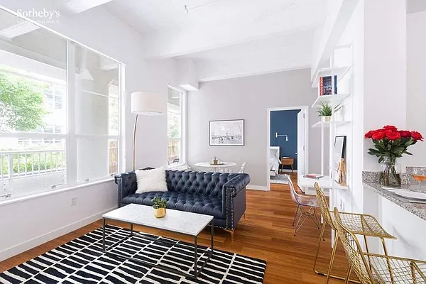 Rented by Sotheby's International Realty | media 18