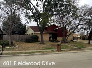 601 Fieldwood Dr, Mesquite, TX