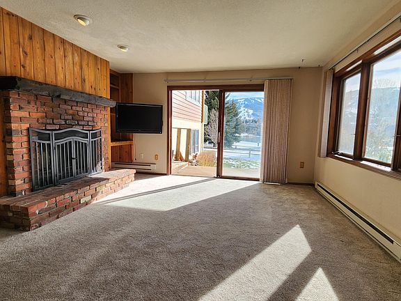 5th image of 510 W Beaver Creek Blvd #105