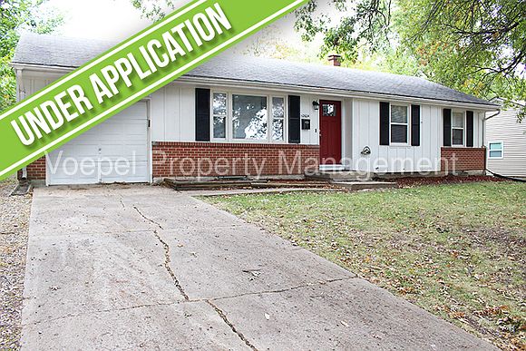 1st image of 10604 Wallace Ave