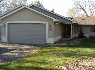 6622 Golden Ridge Dr, Eden Prairie, MN 55344