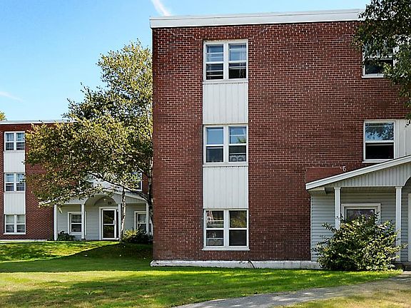 3rd image of 165 Victoria Rd