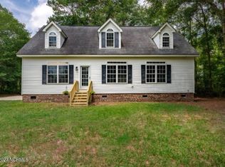 334 Sandlin Rd, Beulaville, NC 28518