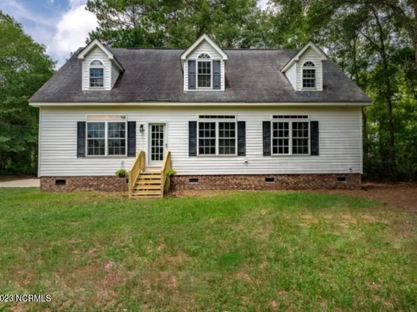 334 Sandlin Road, Beulaville, NC 28518