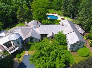 110 Otis Rd, Barrington, IL 60010