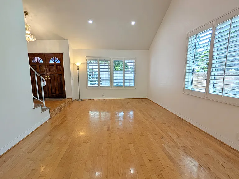 705 Lone Eagle Rd — Photo 9
