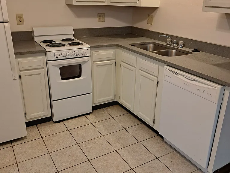 1826 N Star Ave #U — Photo 1