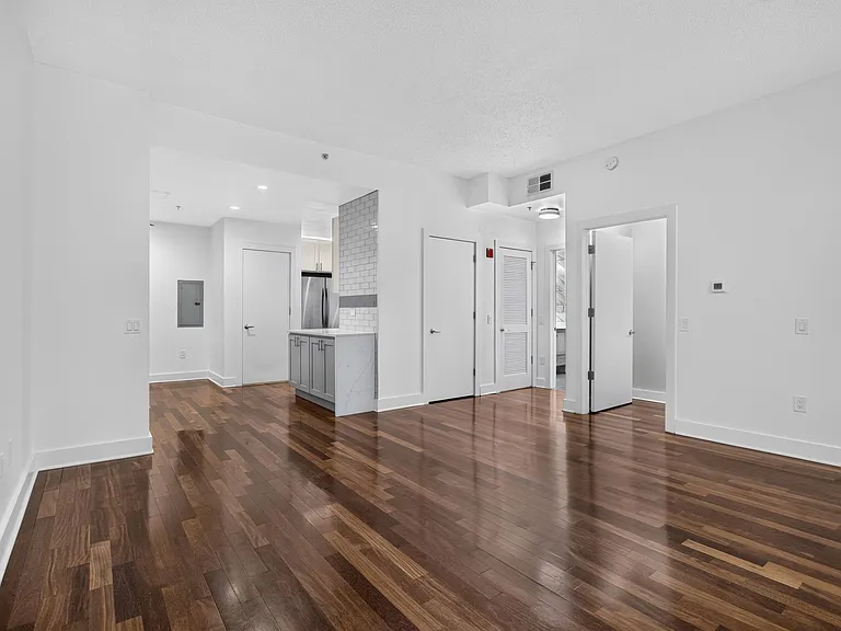 159 2nd St #304 — Photo 19