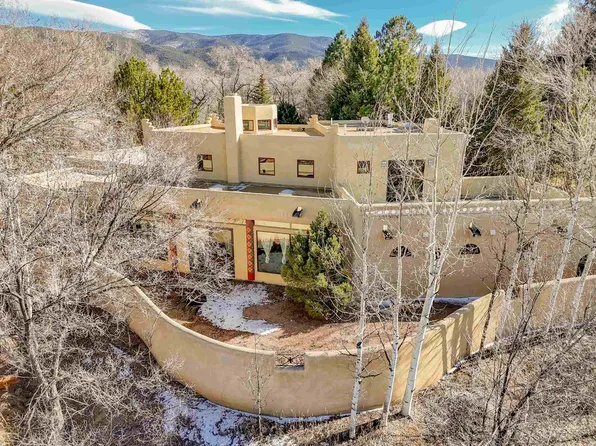 314 Spruce Ln, Taos, NM 87571-0000