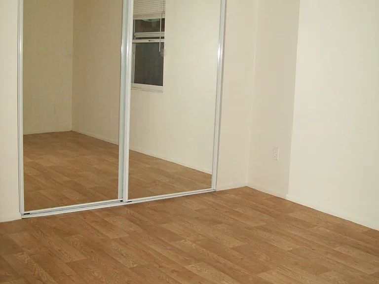3018 E Jefferson St — Photo 5