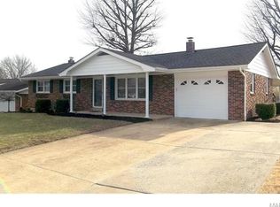 802 Ridgeview Dr, Washington, MO 63090