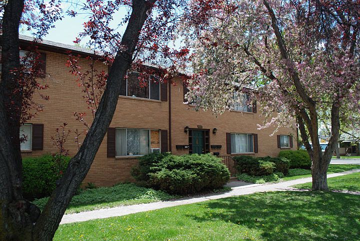 2nd image of 455 Longs Peak Ave #5