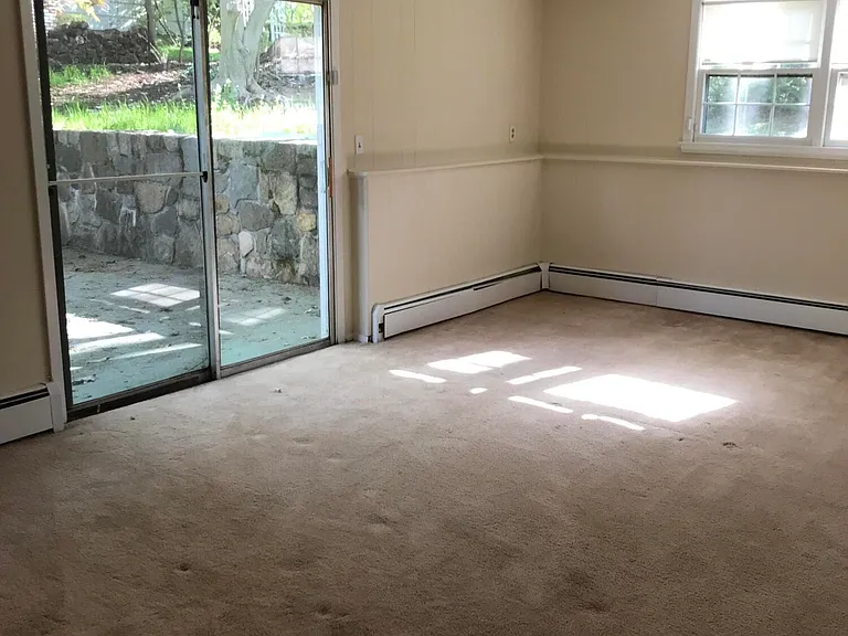 20 Havemeyer Ln — Photo 11