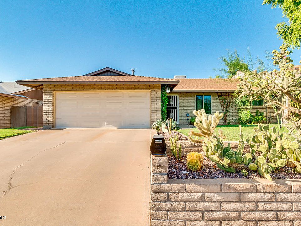 1st image of 1238 E Royal Palm Cir
