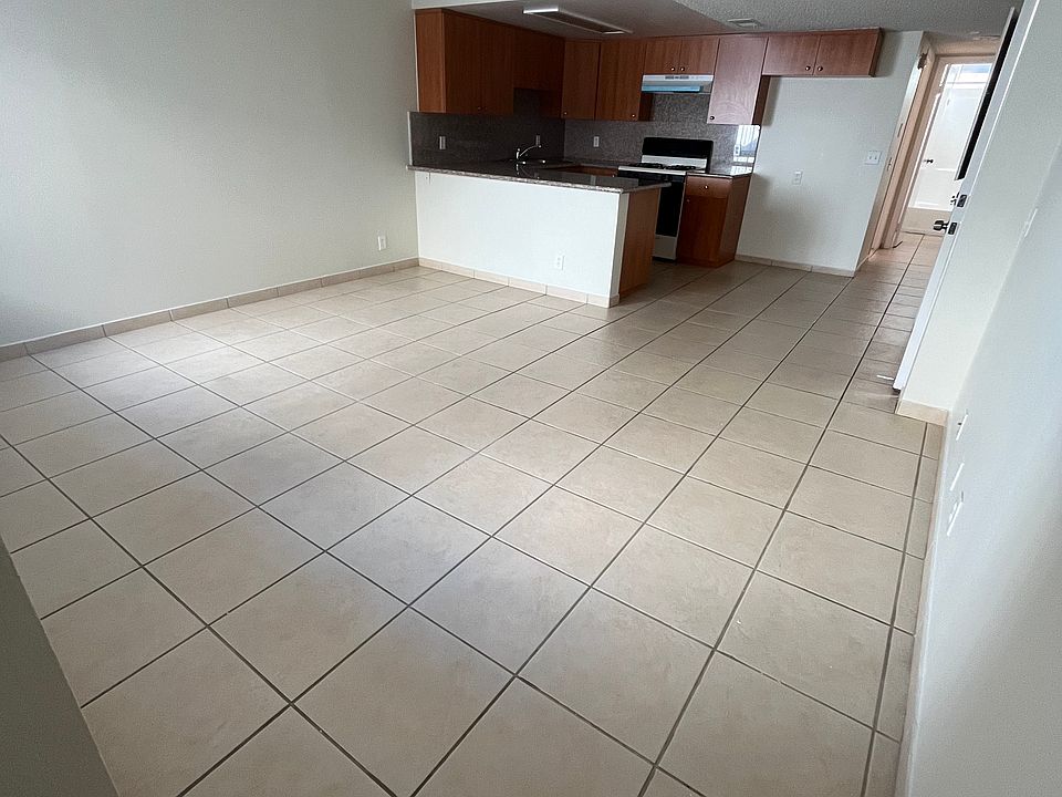 1st image of 1016 Winchester Ave #28