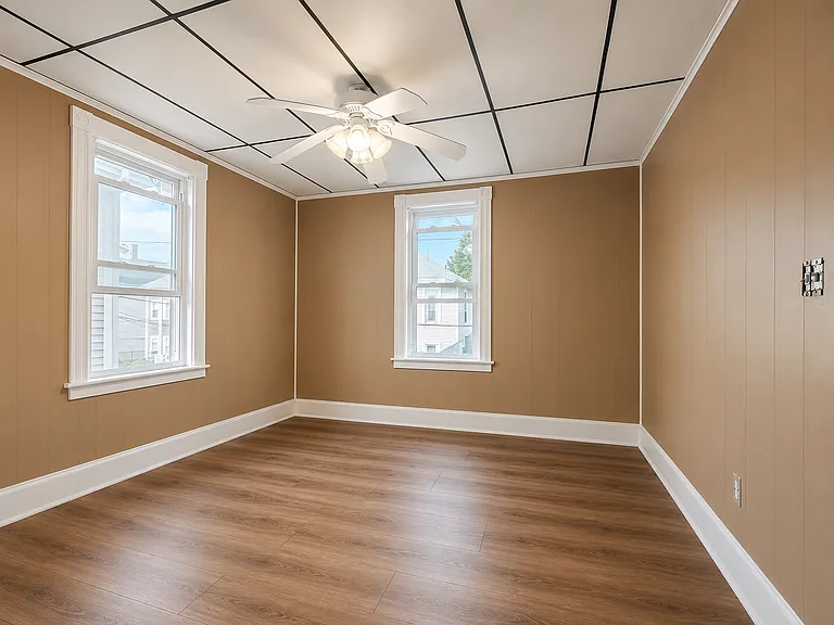 19 Blaine Ave #2 — Photo 16
