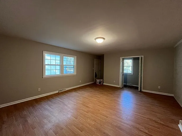 13009 Creedmoor Rd — Photo 10