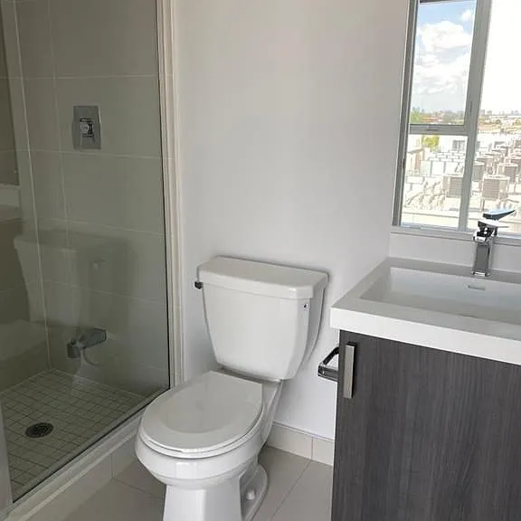 7895 Jane St #515 — Photo 3