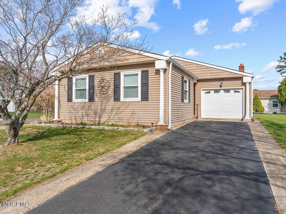1st image of 18 Innsbruck Drive