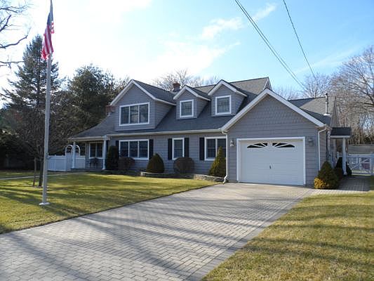 1st image of 900 Gin Ln