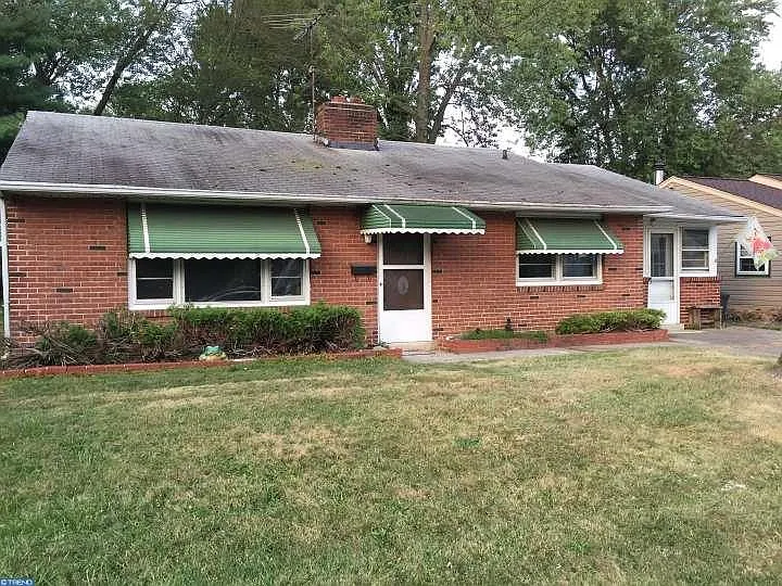 607 Harvey Rd photo 1