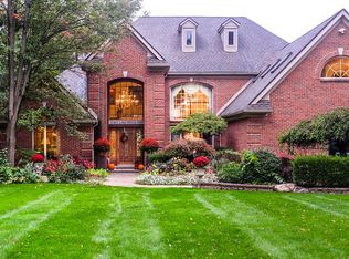 12462 Lake Point Pass, Van Buren Township, MI 48111
