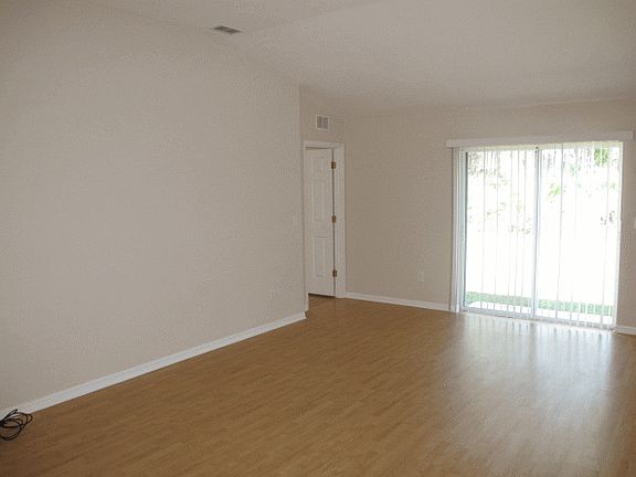 5th image of 1 Ryan Pl