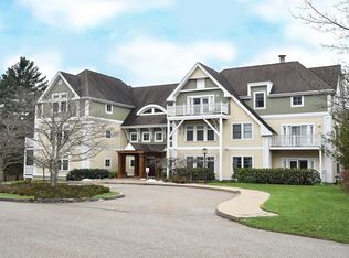 6 Green Way APT 101, Wayland, MA 01778