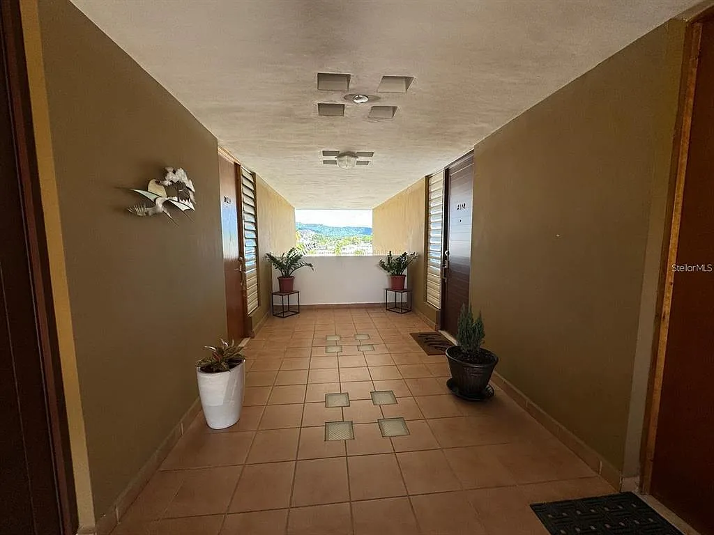 3 bed, 2.0 bath, 1751 sqft, $1,700 — Photo 2