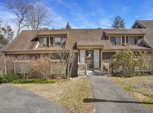 248 Heritage Vlg #C, Southbury, CT 06488