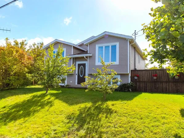 35 Chaytors Road, Conception Bay South, NL A1W4G3