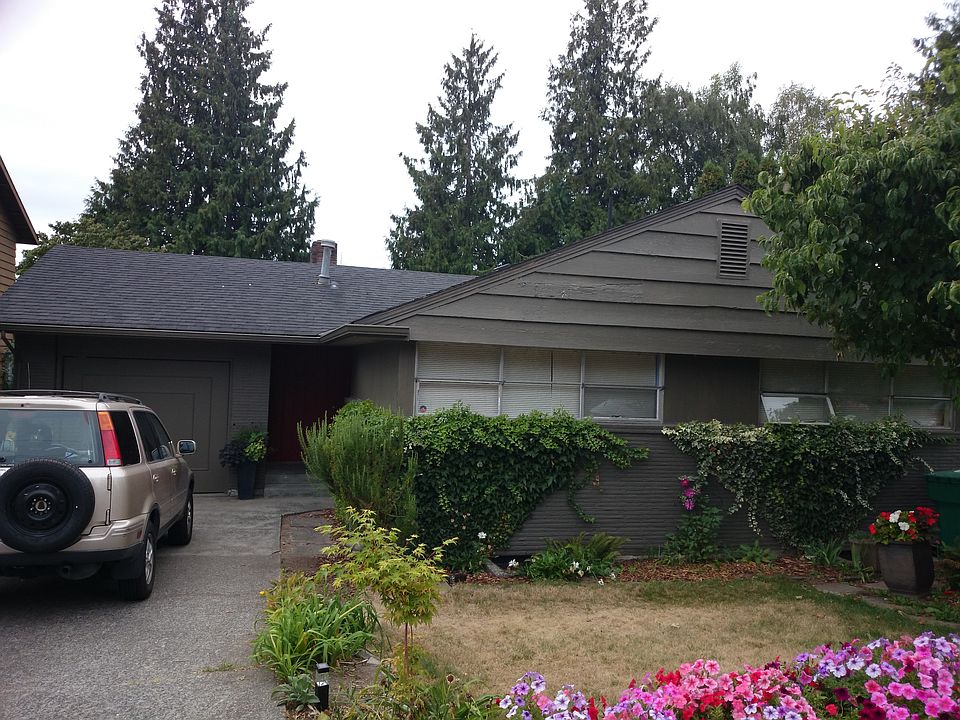 2nd image of 6837 29th Ave NE