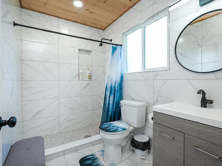 111 Roundstone Dr — Photo 27