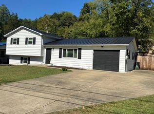 102 Shady Ln, Ripley, WV 25271