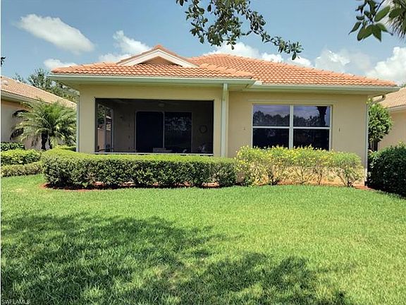 2nd image of 10585 Avila Cir