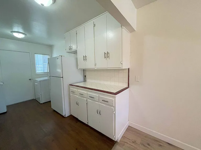 125 Berryman St — Photo 6