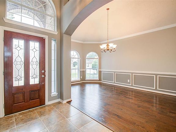 3rd image of 23514 Windy Bank Ln