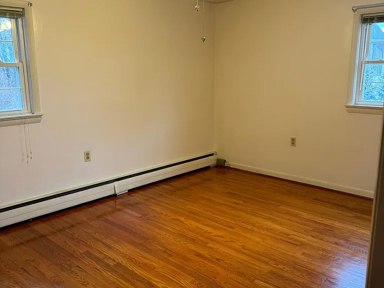 1705 Brandon Dr — Photo 9